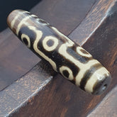 9 Eyes Vintage Tibetan Agate