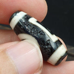 Old Indo Tibetan Agate 2 Eyes lines Agate stone Dzi Bead Amulet