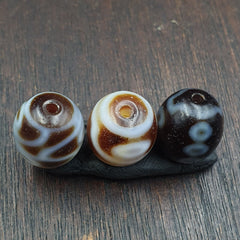 Lot 3 Himalayan Indo Tibetan rare Patterns Dzi Agate Amulet Beads
