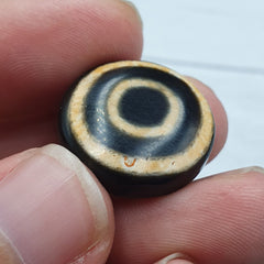 Lot 2 Pcs Tibetan Luk Mik Goat Eye Agate Stone Decorated Beads