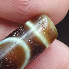 Old Tibetan 2-Eye Dzi Bead Amulet: Agate Stone