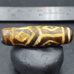 Antique south asian burmese old pyu tribe pumtek petrified wood stone bead