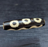 Himalayan tibetan 5 eyes agate stone dzi bead amulet