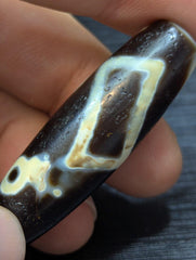 Old tibetan very unique pattern eye agate stone dzi bead amulet