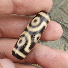 7 eyes old himalayan indo tibetan agate dzi bead unique pattern