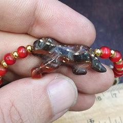 Antique tibetan agate animal figurine ventian whteheart pumtek beaded bracelet