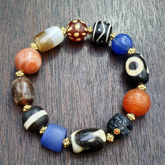 Tibetan Dzi Agate Bead Bracelet – Nepalese Spiritual Motifs