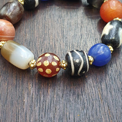 Tibetan Dzi Agate Bead Bracelet – Nepalese Spiritual Motifs