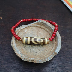 2 slide eyes old himalayan tibetan agate dzi bead unique pattern bracelet