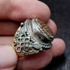Antique tibetan etched agate center stone silver inlay gold plated brass ring