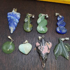 Lot 8 Pendants Lapis lazuli, Jade, jasper, hand carved Pendants necklace