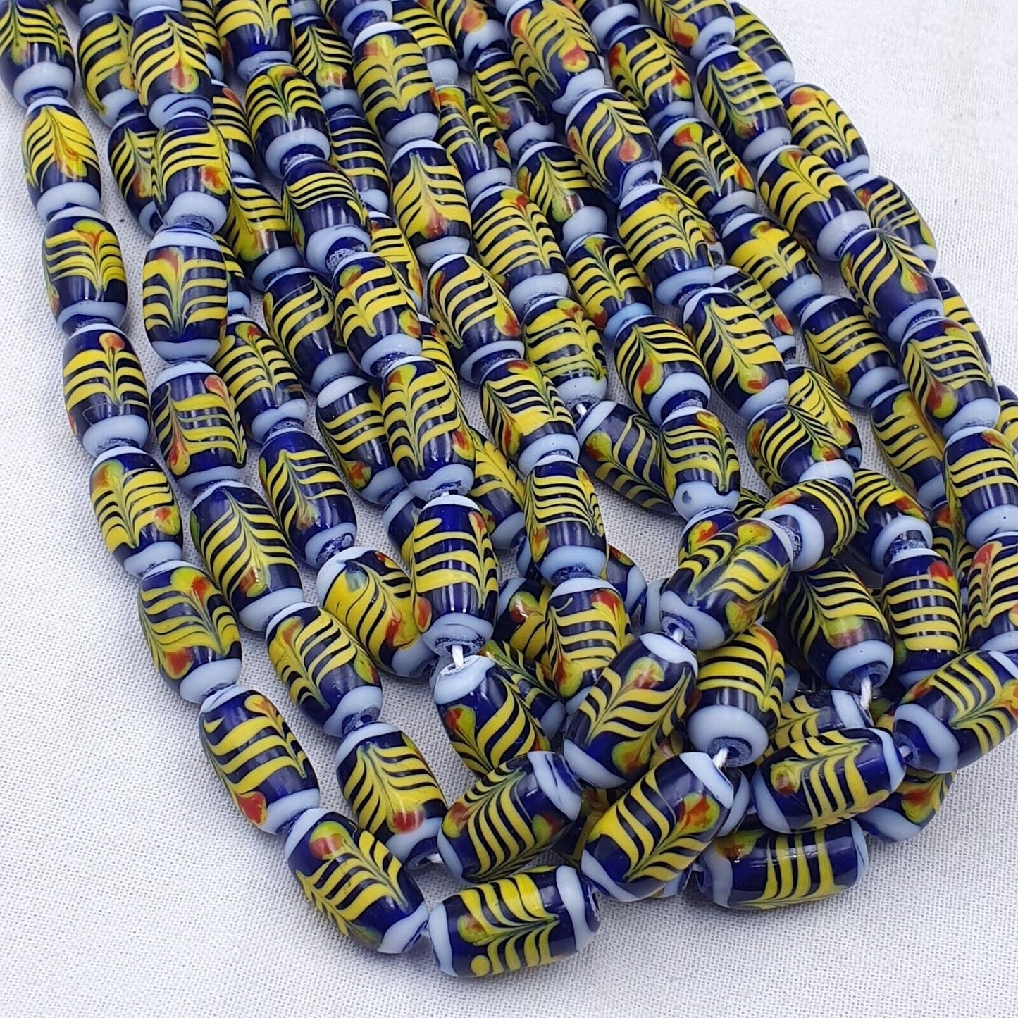 Vintage blue fancy feather pattern glass beads strand necklaceGift