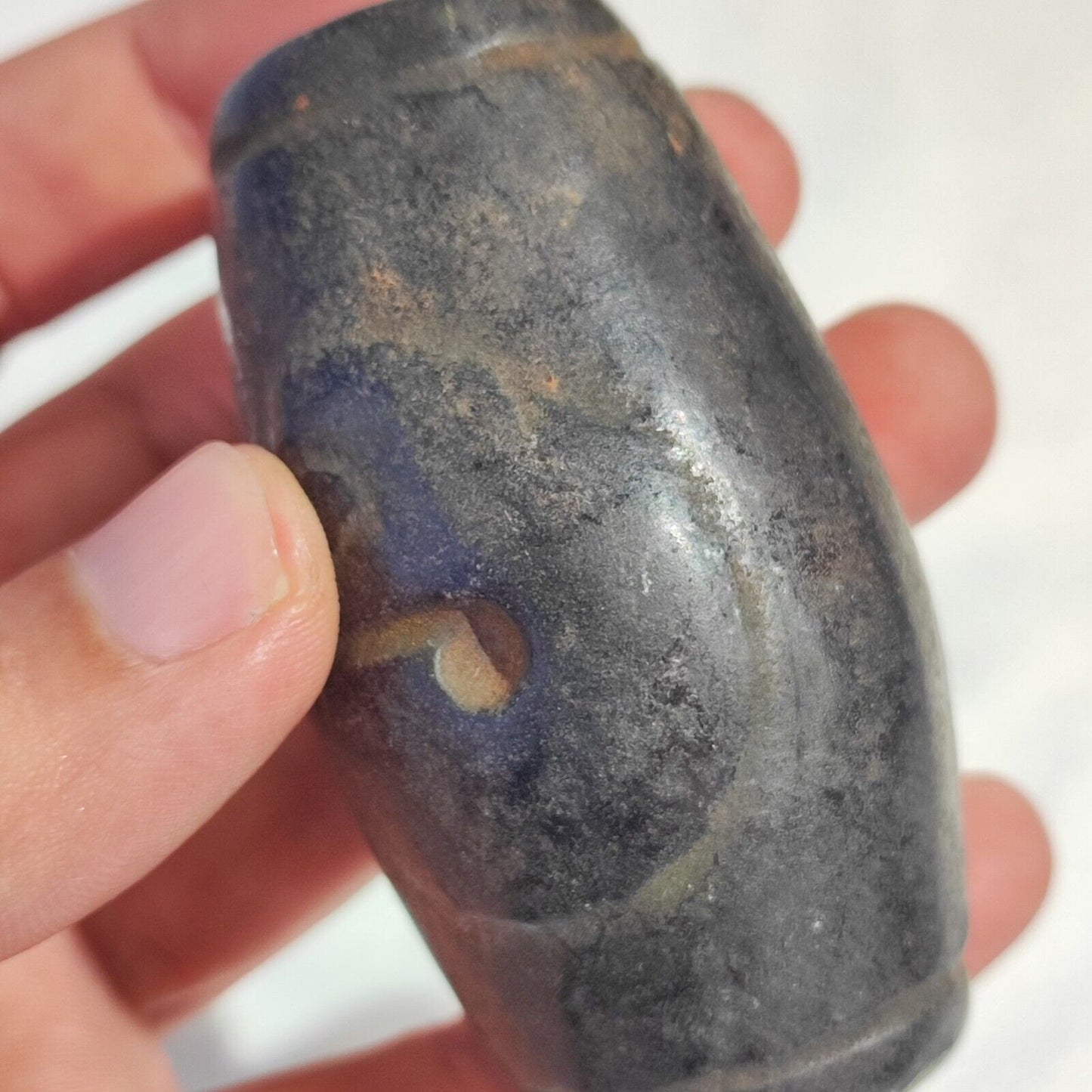 Antique black magnetic stone mysterious animal carving stone bead amulet mg-9-15
