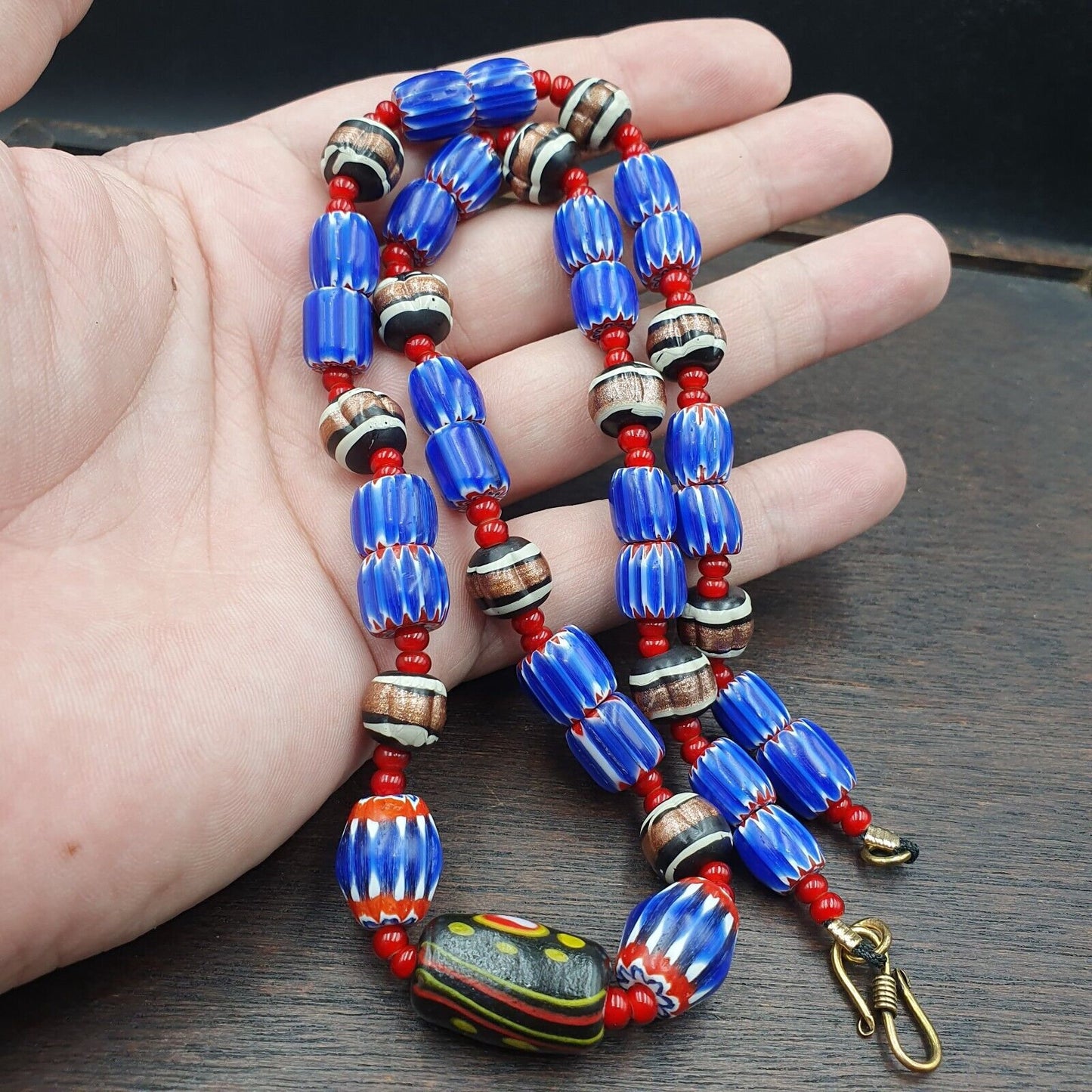 Vintage white heart venetian style blue chevron glass beads necklace n9-12Gift