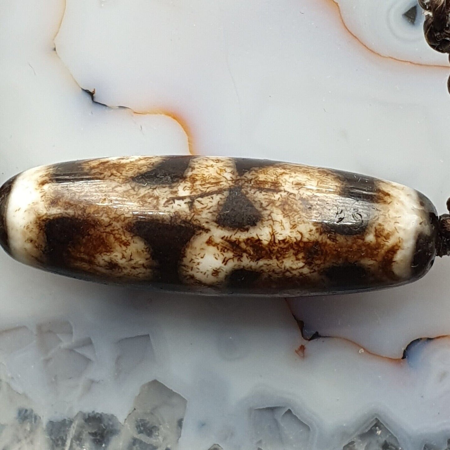 Vintage Tibetan 6 Eye Agate Dzi Bead Amulet Necklace