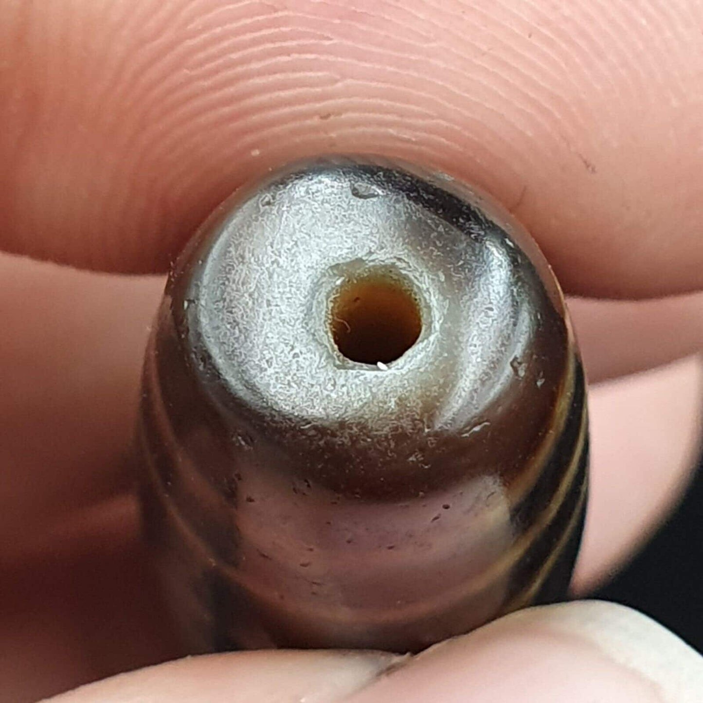 Old indo tibetan agate 5 eyes in 6 lines agate stone dzi bead amulet