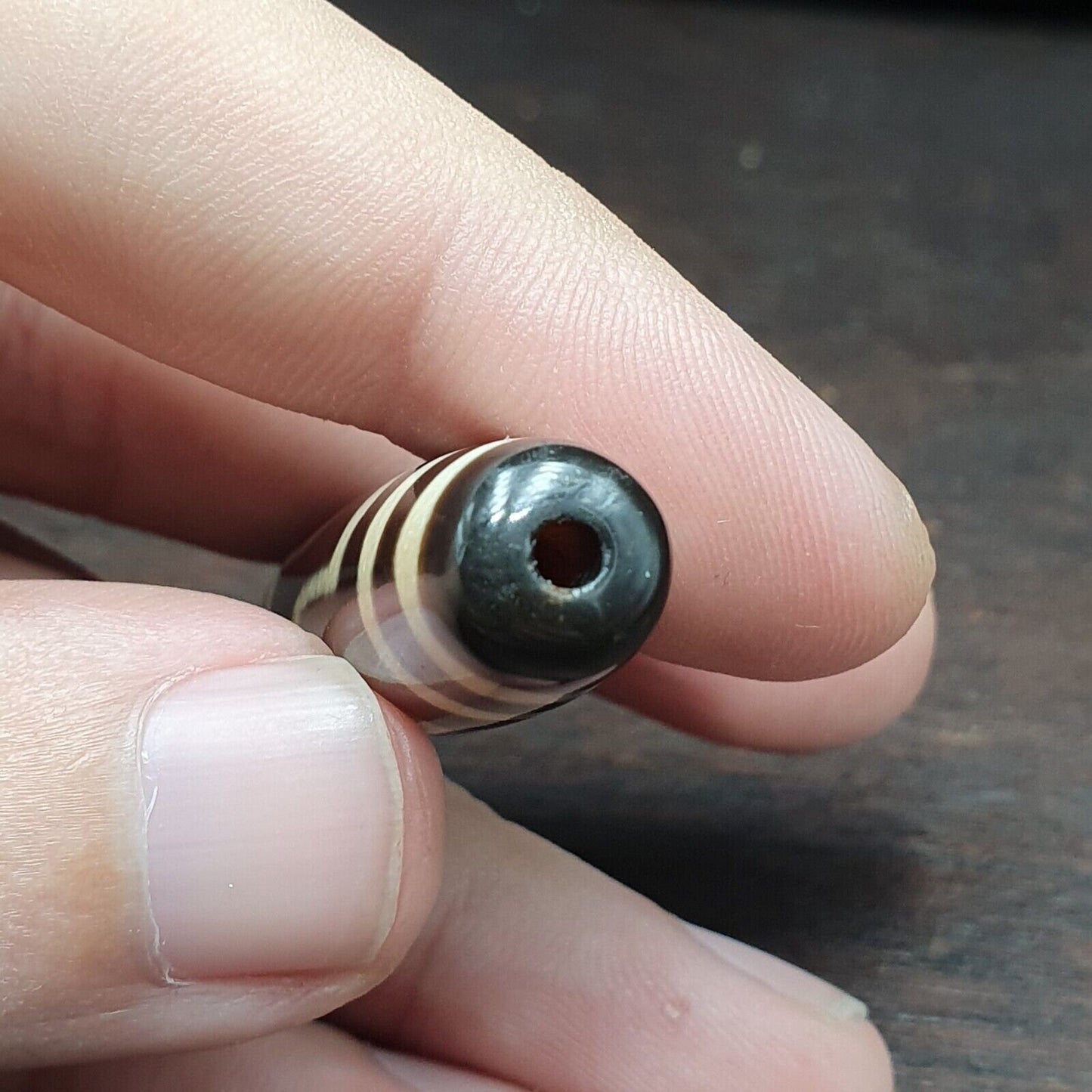 Protective bead amulet vintage old indo tibetan black and white agate pure 2 eye