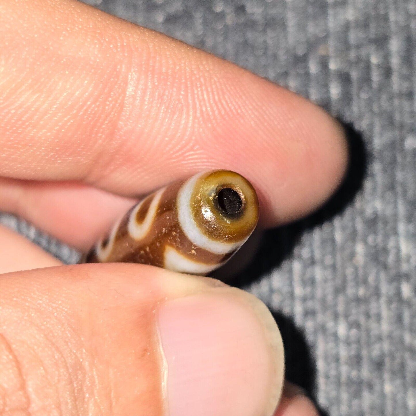 Old himalayan indo tibetan agate bead 5 eyes pattern amulet