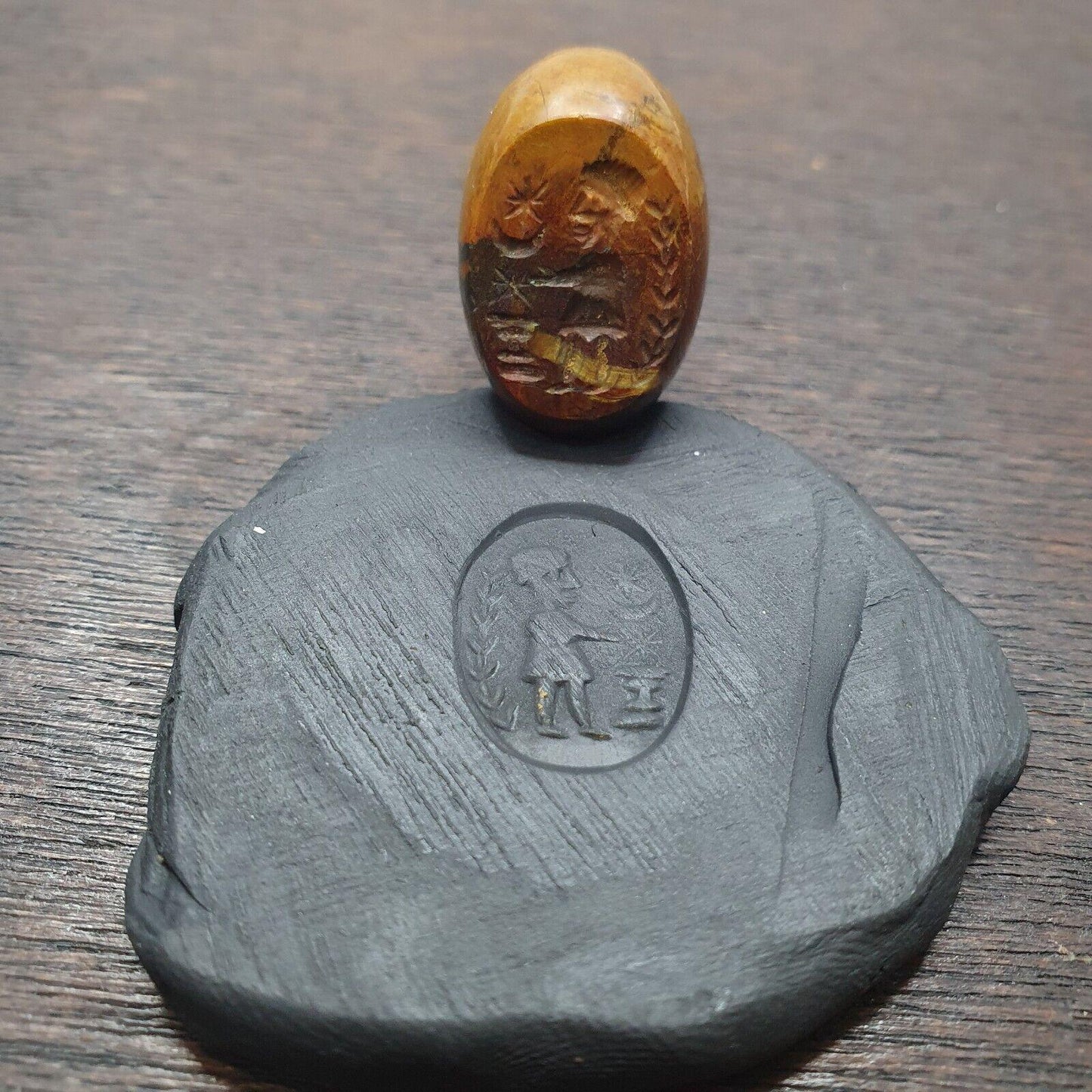 Antique jasper seal bead king intaglio stamp very rare pendent
