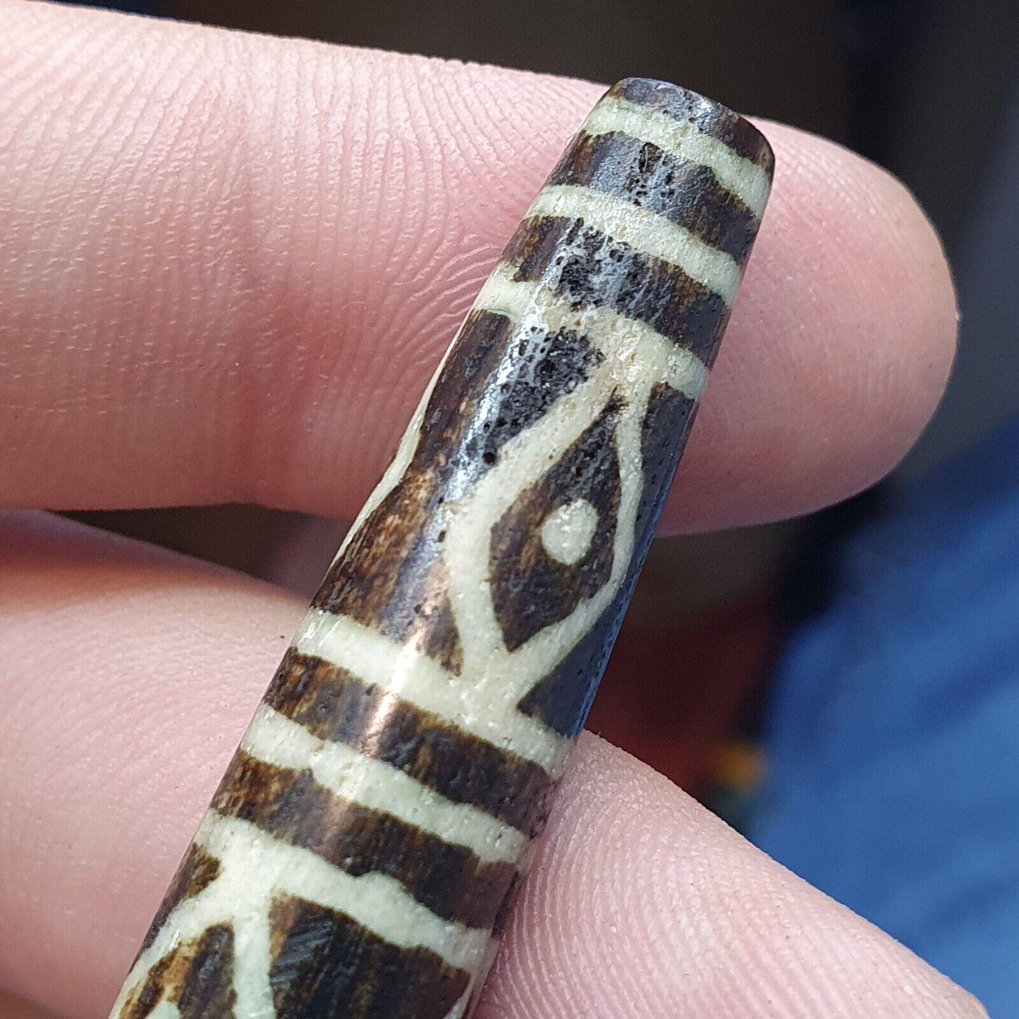 Rare pattern large south asian burmese old pyu pumtek amulet bead 205