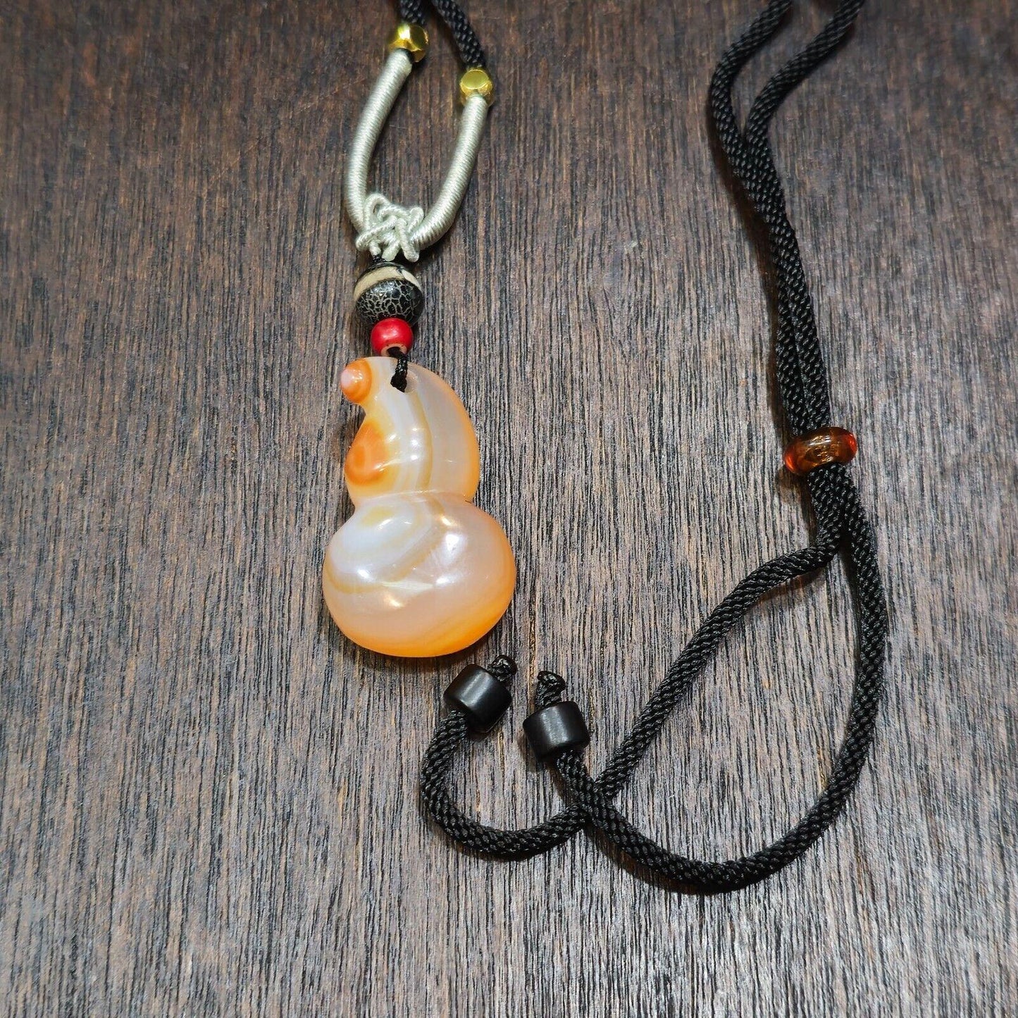 Unique tibetan himalayan orange eyes agate amulet bead #20