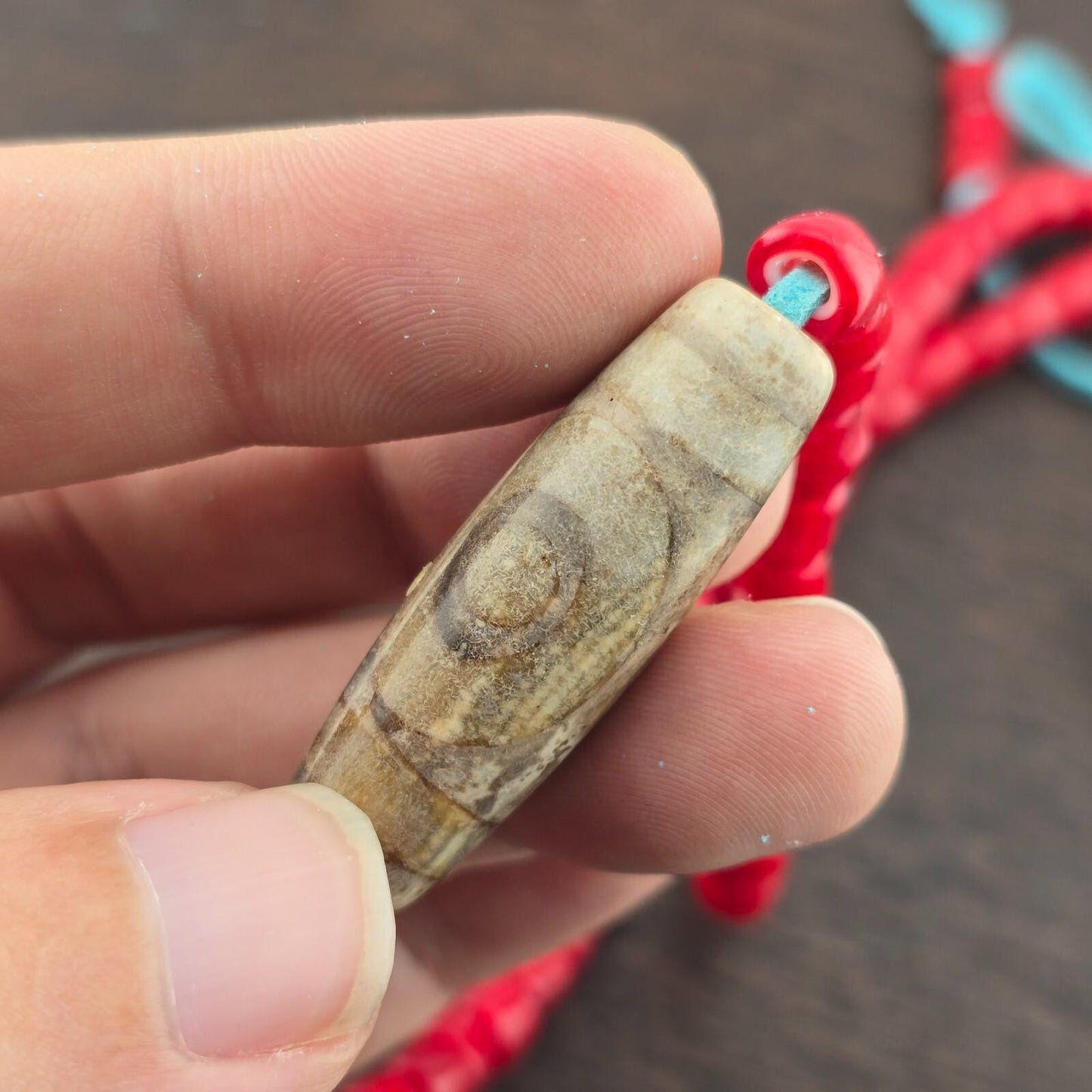 2 slide eyes old himalayan tibetan agate dzi bead red whitehert beads necklace
