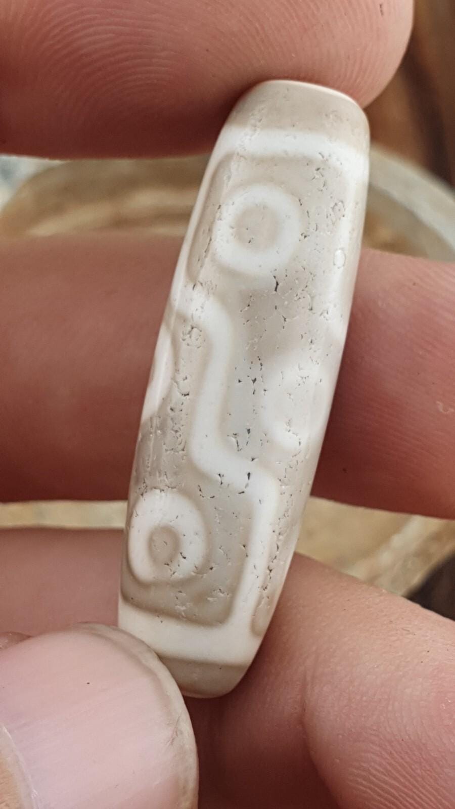 Vintage old himalayan indo tibetan 9 falling eyes eye dzi gray agate amulet bead