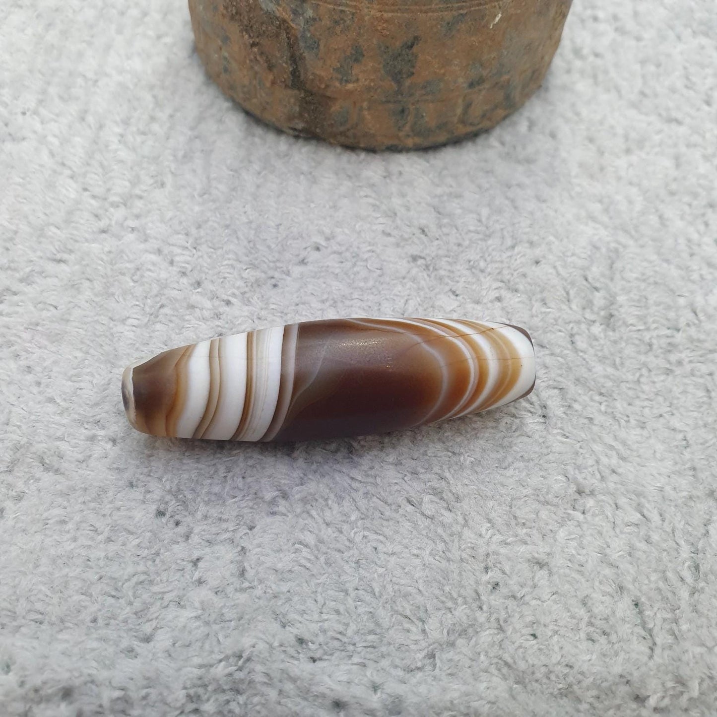 Unique himalayan tibetan agate bead suleimany eye & lines pattern agate amulet