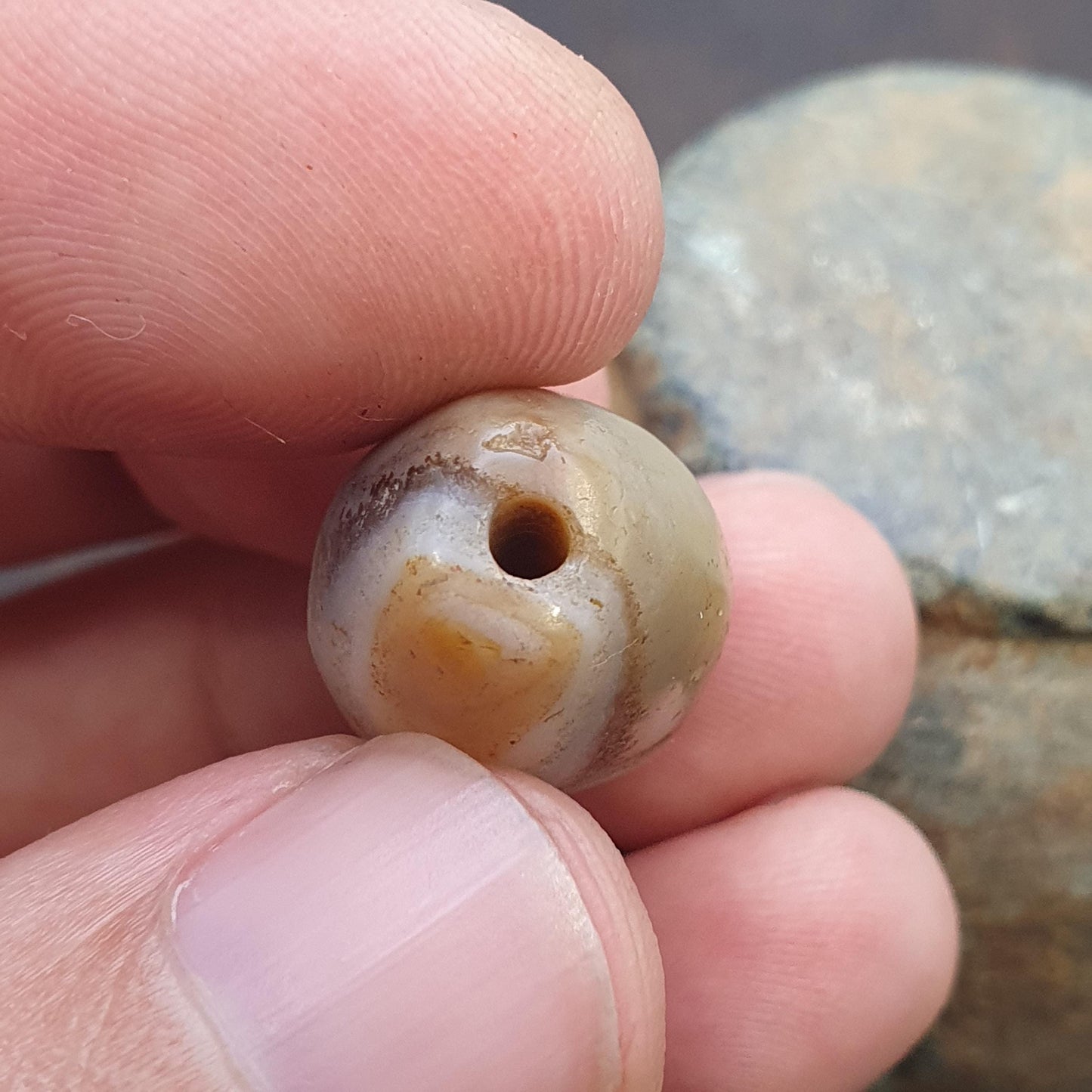 Ancient middle eastern yemeni african agate bead 1000+ years old