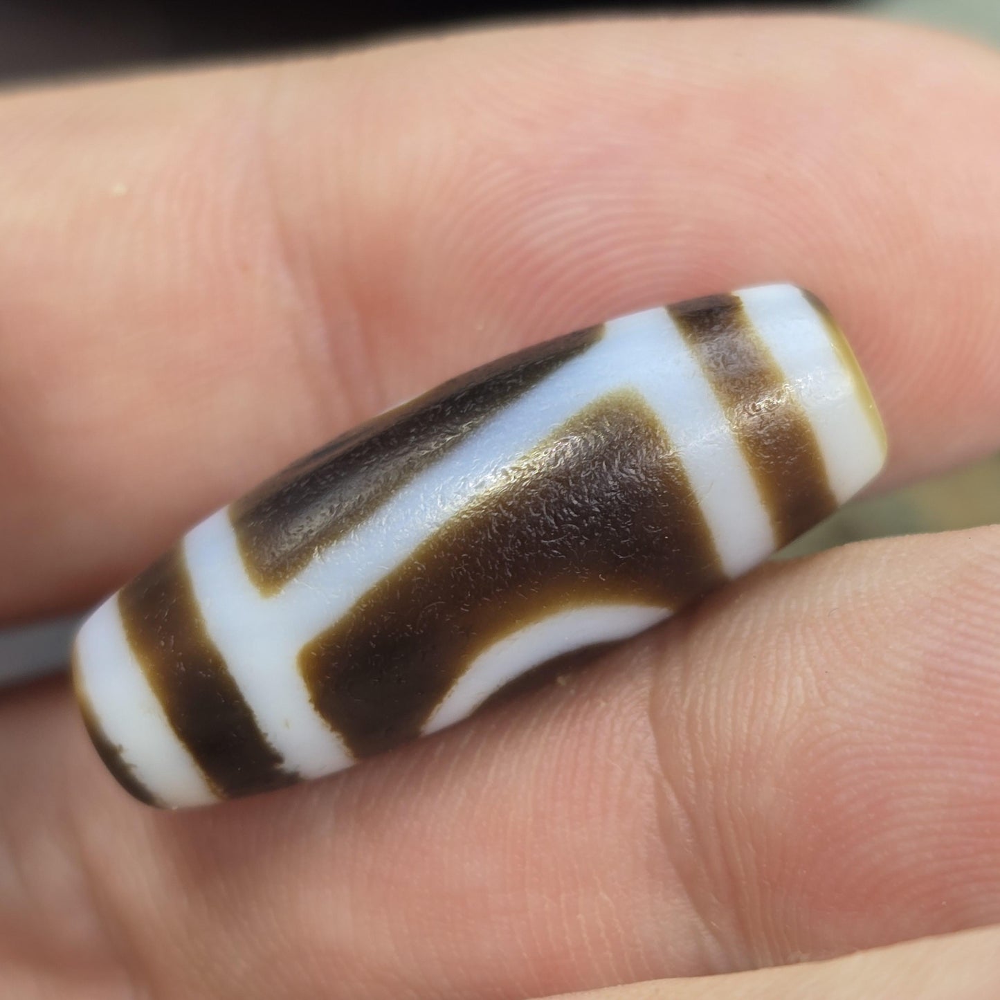 Antique Taiwanese Tibetan dzi 2 Eyes agate bead Amulet High Quality