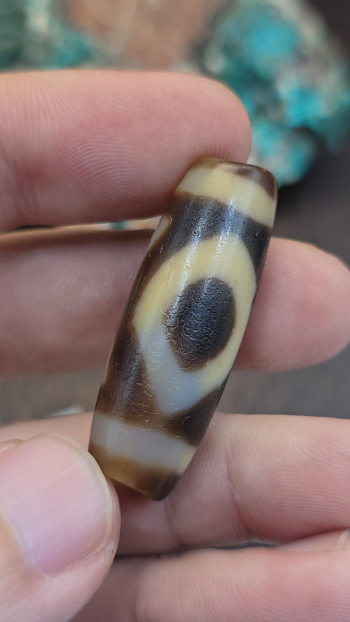 Authentic Taiwan Dzi Agate Harmony & Love Amulet – Authentic Patterned Protection Talisman – High-Quality Focal Bead Spiritual Gift