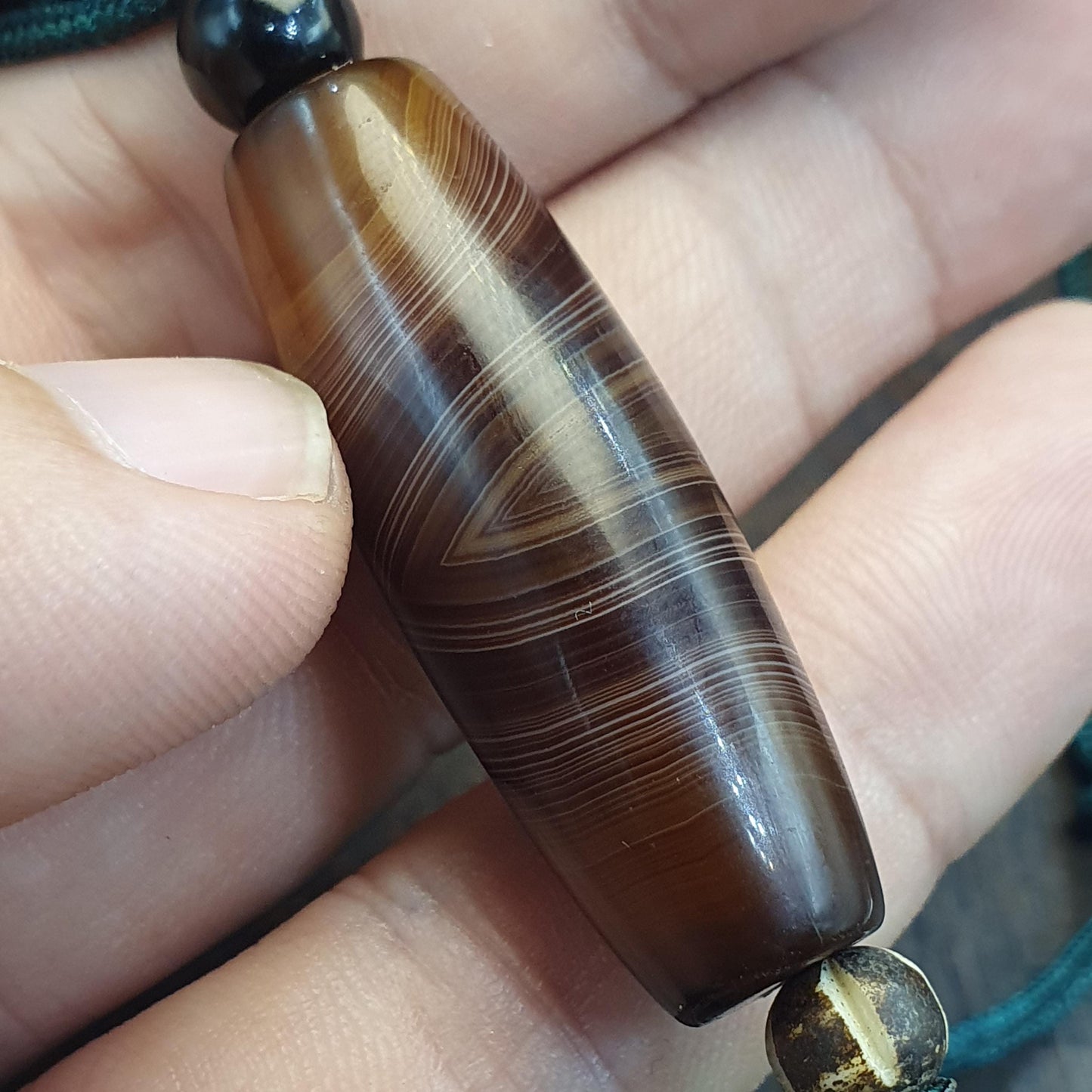 Old Himalayan Tibetan agate suleimani bead natural eye pattern agate
