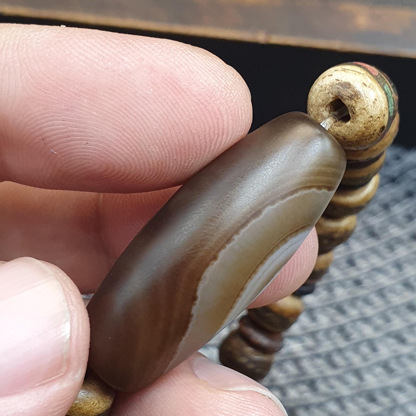 Himalayan Banded Eye Agate Bracelet, Carved Tibetan yak Bone Beads bracelet