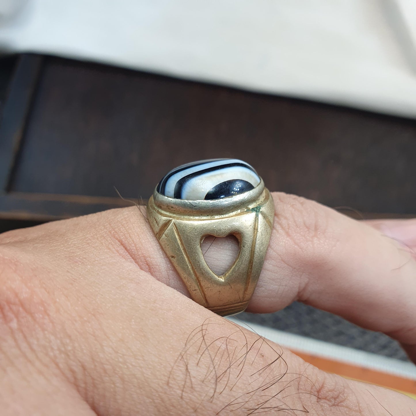 Vintage Yemeni Sulemani Agate Ring - Natural Banded Black & White Aqeeq Stone