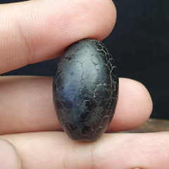 Vintage Tibetan Sulaimani Agate bead With Beautiful Stripes. AN- IT-279