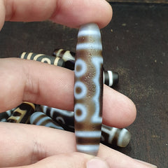 LOT 12 beads Himalayan Indo Tibetan Eyes Beads unique Patterns Dzi Amulet Beads