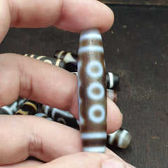 LOT 12 beads Himalayan Indo Tibetan Eyes Beads unique Patterns Dzi Amulet Beads