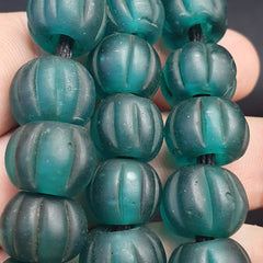 BEAUTIFUL OLD AFRICAN Green GLASS ANTIQUE BEADS 13-14MM