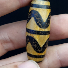 Pair 2 Pieces Himalayan Indo Tibetan rare Patterns Dzi Amulet Bead