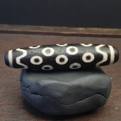 Vintage OLD Himalayan Indo Tibetan rare EYES Patterns eye Dzi Amulet Beads