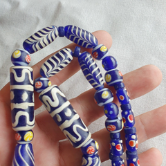 VINTAGE BEAUTIFUL Feather Fancy Aventurine Cobalt blue GLASS BEADS Strand