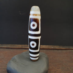 Vintage OLD Himalayan Indo Tibetan Agate rare Patterns 4 eye Dzi Amulet Bead