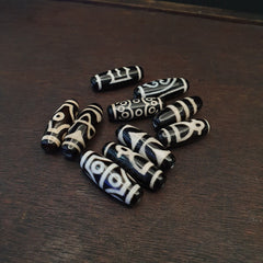 Lot 10 pcs Tibetan Chinese Nepalese Himalayan Agate eyes Bead Dzi Amulet Beads