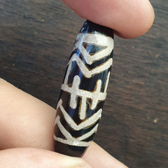 HIMALAYAN Indo Tibetan Central Asian Etched Agate beads Decorated bead BD ET 20