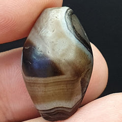 Wonderfully old Antique Himalayan Indo Tibetan Eye Suleimany Bead SL01