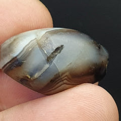 Wonderfully old Antique Himalayan Indo Tibetan Eye Suleimany Bead SL01