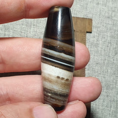 B178 Powerful Middle Eastern spiritualist Agate Bead Rare Pattern Yemeni Bead