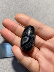 Vintage African Himalayan Tibetan Sulaimani Agate bead rare Pattern