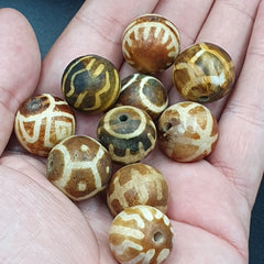 Vintage Pumtek Bead Lot 10 Beads 18-19mm Lot#272