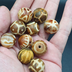 Vintage Pumtek Bead Lot 10 Beads 18-19mm Lot#272